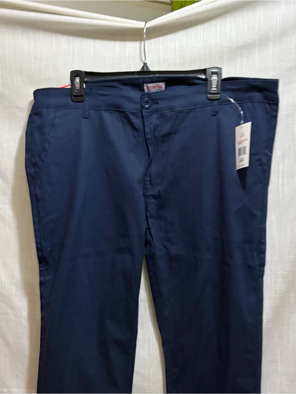 Boston Trail pants 38/31  NWT